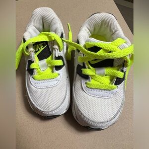 Nike toddler airmax